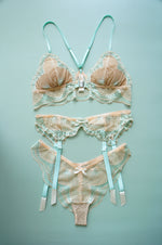 Harmonia Lace Garter