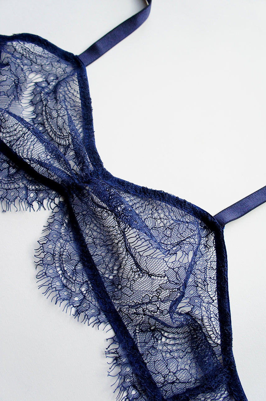 Navy Blue Sheer Elastic Lace Bandeau Top, Strapless Bra 